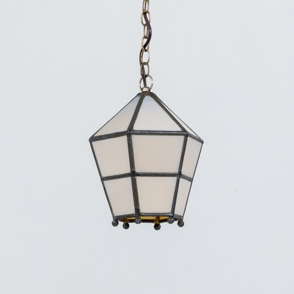 TAKLAMPA, blyglas, 1900-talets första hälft